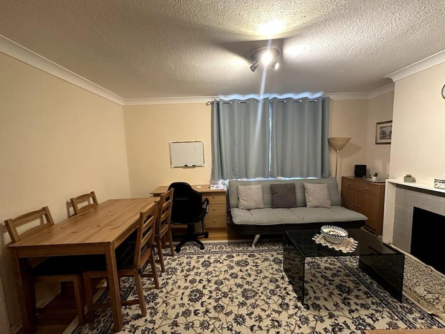 Cosy Entire One Bedroom Hideaway 布罗姆利 外观 照片